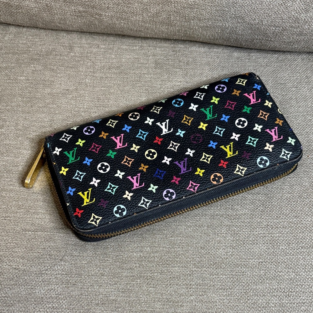 Louis Vuitton Black Takashi Murakami Monogram Zip Wallet - Picture 3 of 9